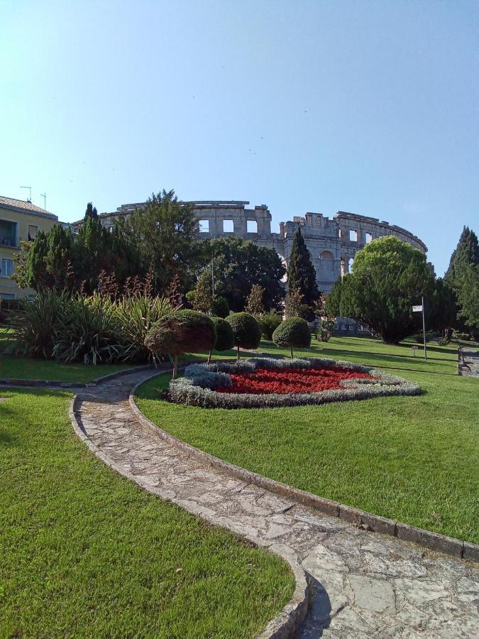 Soba Arena Hotel Pula Exterior photo